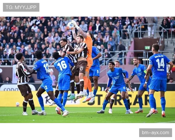 维特斯防线坚如磐石,球队状态持续回暖 维特斯防线坚如磐石,球队状态持续回暖